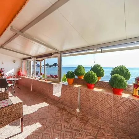 Elena Apartamento Mesongí