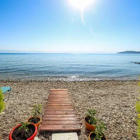 Apartamento Elena Mesongí